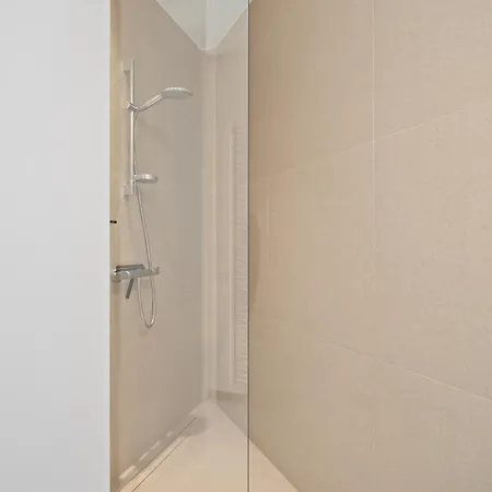 Apartment Luxueus En Smaakvol Prive Sint-idesbald